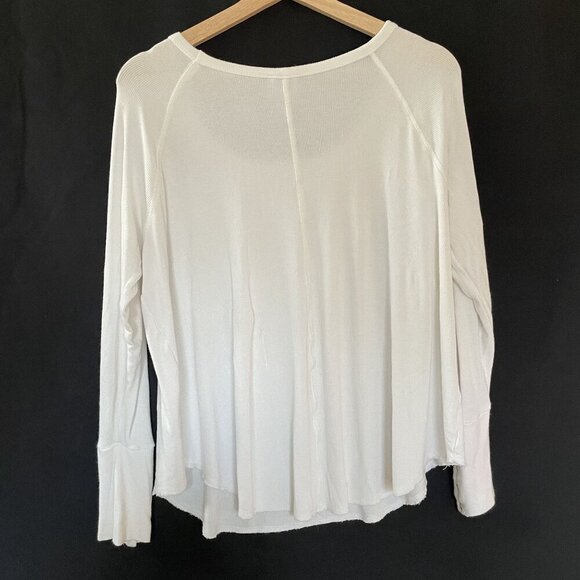Peyton Jensen white long sleeved sweater women's size large button details rayon - Picture 7 of 7